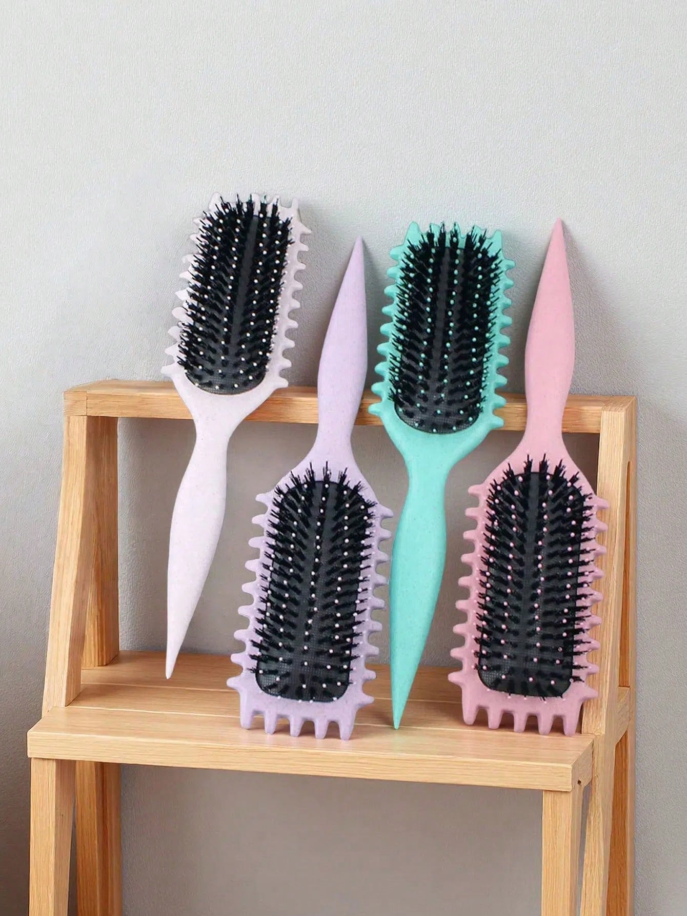 The Curl Brush That Suits Your Curls